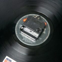 Reloj de pared sobre disco de vinilo Hackberry - Imagen 2
