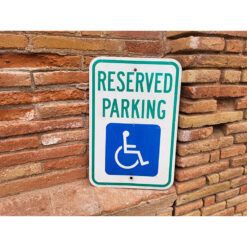 señal original parking reservado
